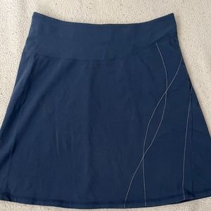 Mountain Hardwear Skirt Size Medium